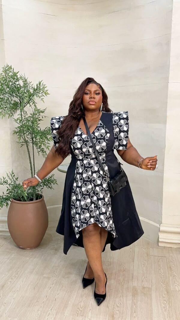0250e5b9-93a0-4b1c-9402-7eb0913fa5dd Adaeze Dress